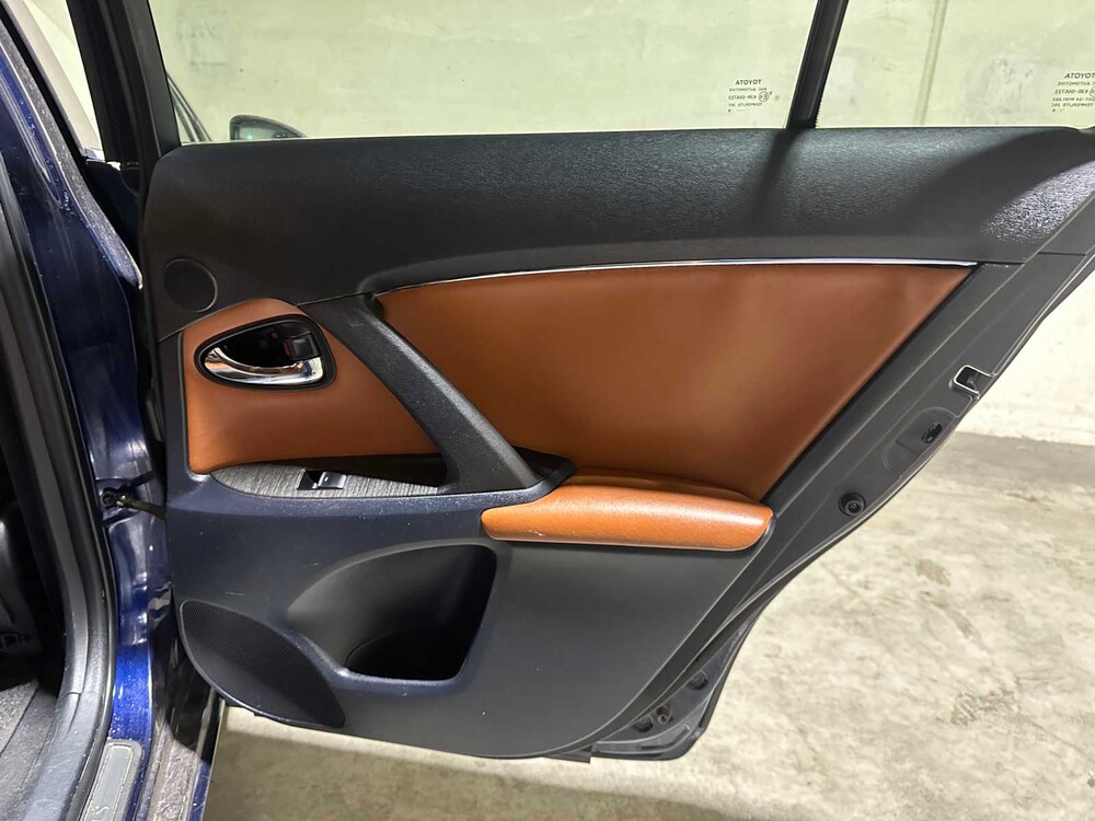 Toyota Avensis Kombi 1.8 VVTi Panoramic 147PS 2009, 17-JRJ-6 Youngtimer