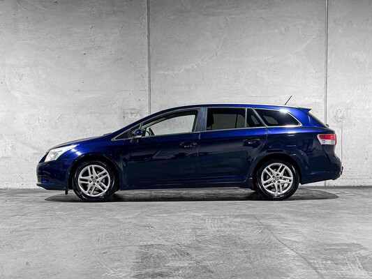 Toyota Avensis Wagon 1.8 VVTi Panoramic 147pk 2009, 17-JRJ-6 Youngtimer