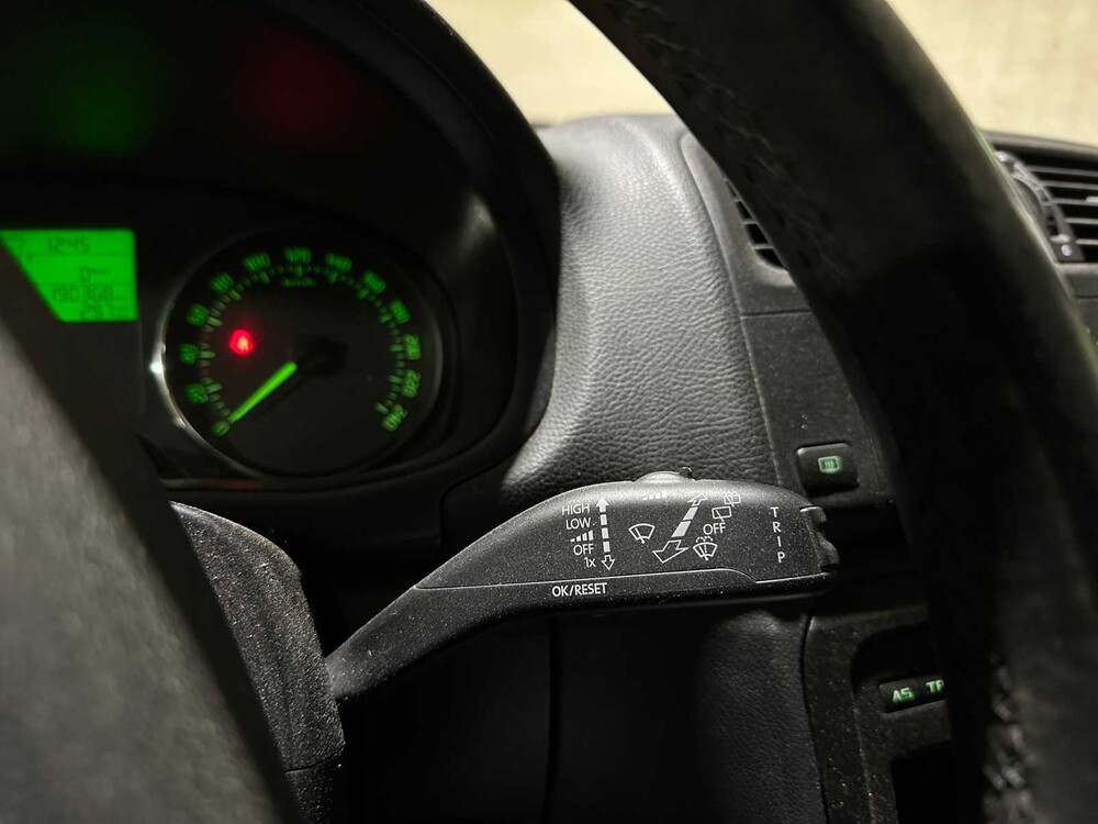 Skoda Fabia Kombi 1.2 TSI Tour 86PS 2012, 70-XVD-5