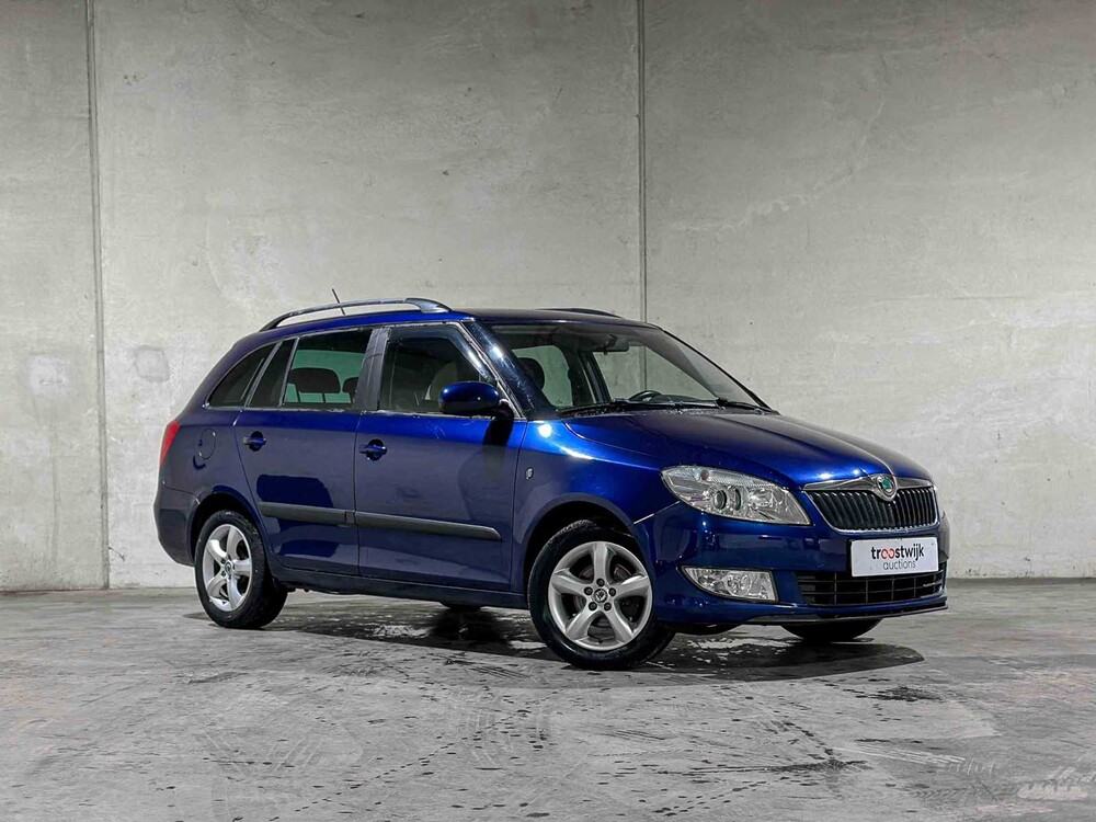 Skoda Fabia Kombi 1.2 TSI Tour 86PS 2012, 70-XVD-5