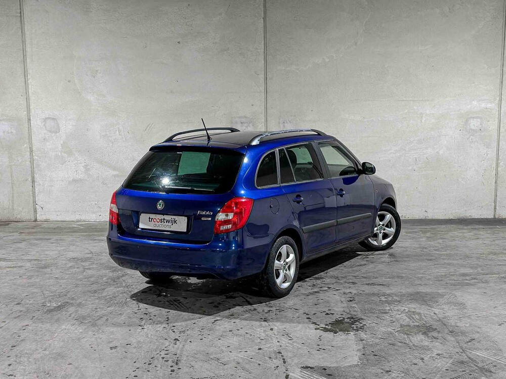 Skoda Fabia Kombi 1.2 TSI Tour 86PS 2012, 70-XVD-5