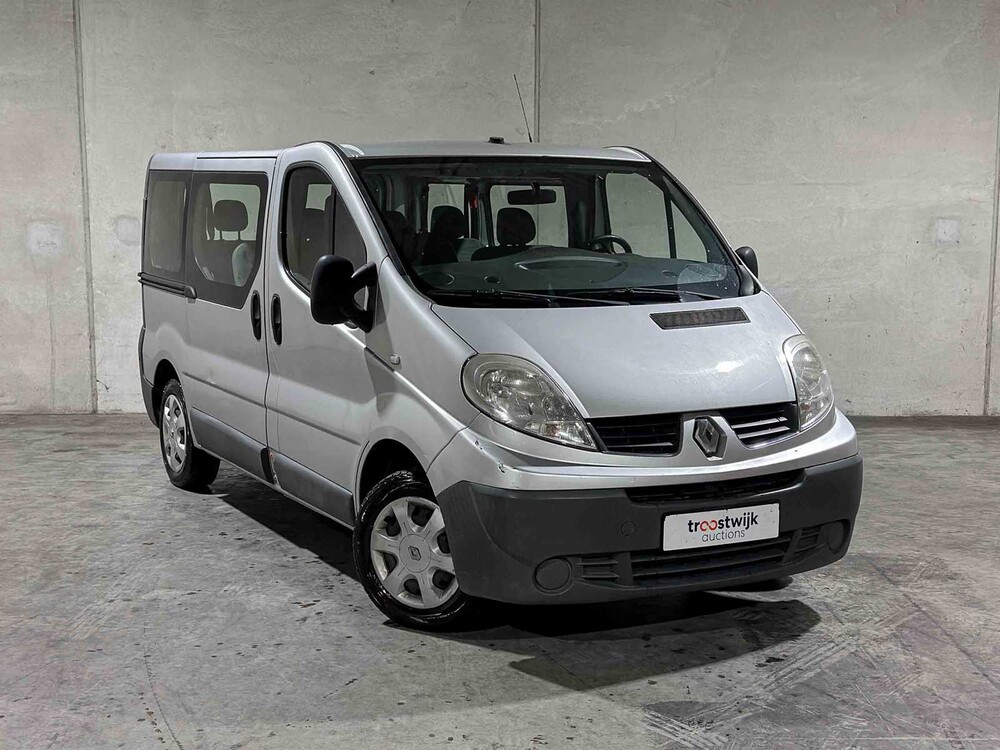 Renault Trafic Beifahrer 2.0 dCi T27 Authentique 9-Sitzer 90PS 2011, 53-RTV-9