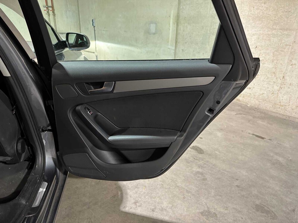 Audi A4 Avant 2.0 TDI ultra Business Edition 136PS 2014, 6-TSP-29