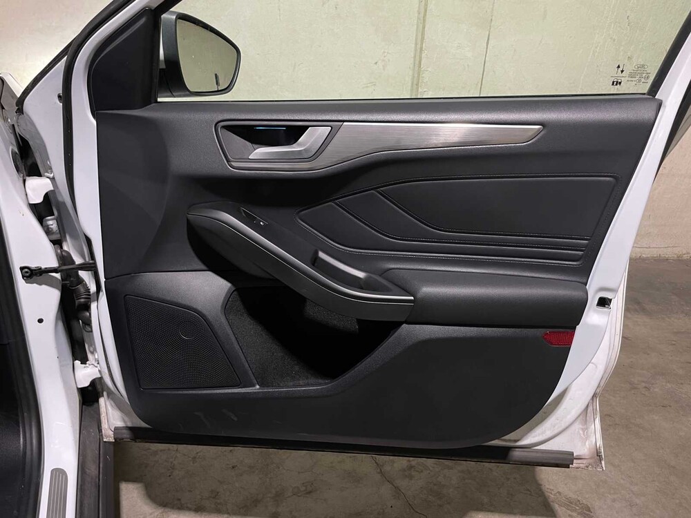 Ford Focus 1.0 EcoBoost Titanium Business 125PS 2020, H-428-VR