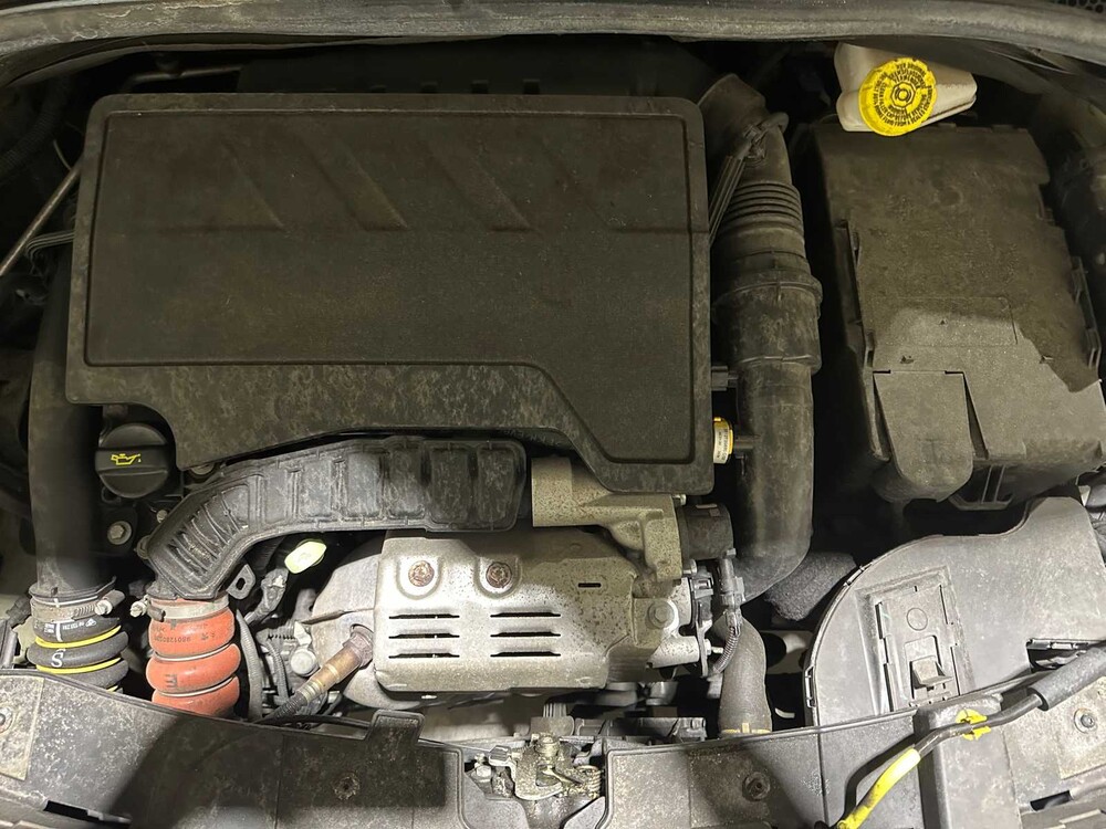 Citroen C4 Cactus 1.2 PureTech Business Plus 131PS 2020, H-571-KK