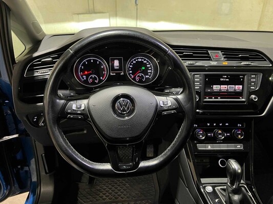 Volkswagen Touran 1.4 TSI Connected Series -Automatik- 150PS 2016, JS-249-R