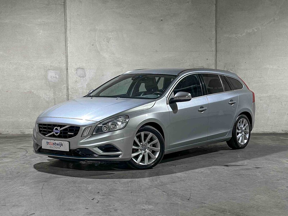 Volvo V60 1.6 T3 R-Design 150PS 2012 (Original-NL), 34-XLS-4