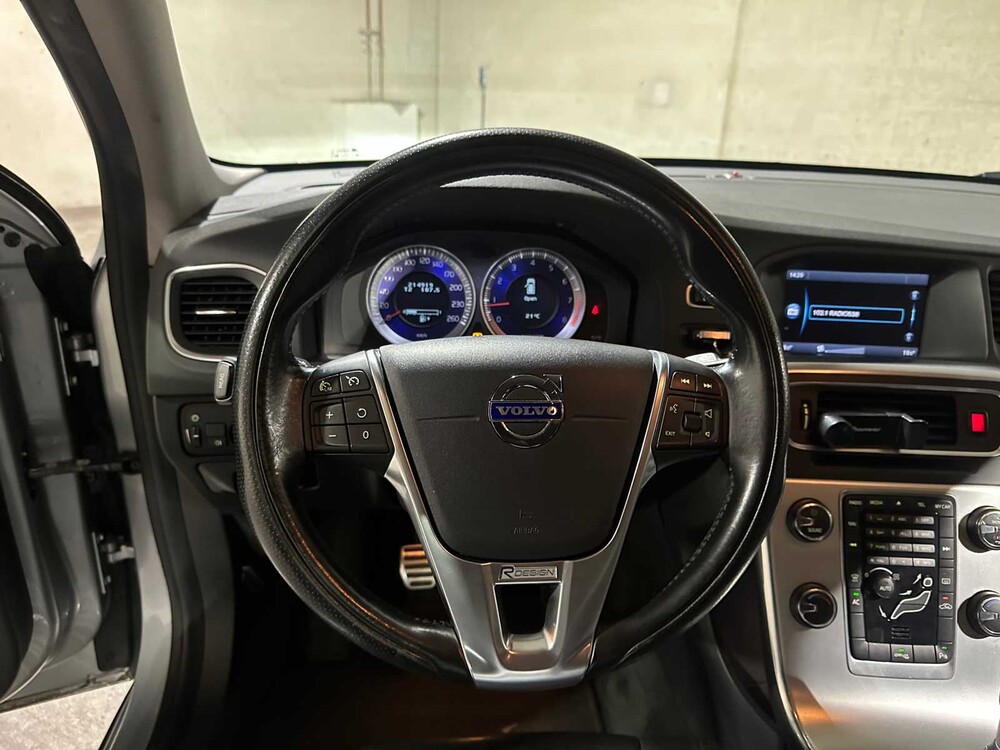 Volvo V60 1.6 T3 R-Design 150PS 2012 (Original-NL), 34-XLS-4