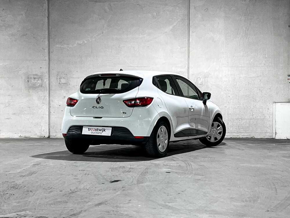 Renault Clio 0.9 TCe Expression 90PS 2015, GZ-530-J