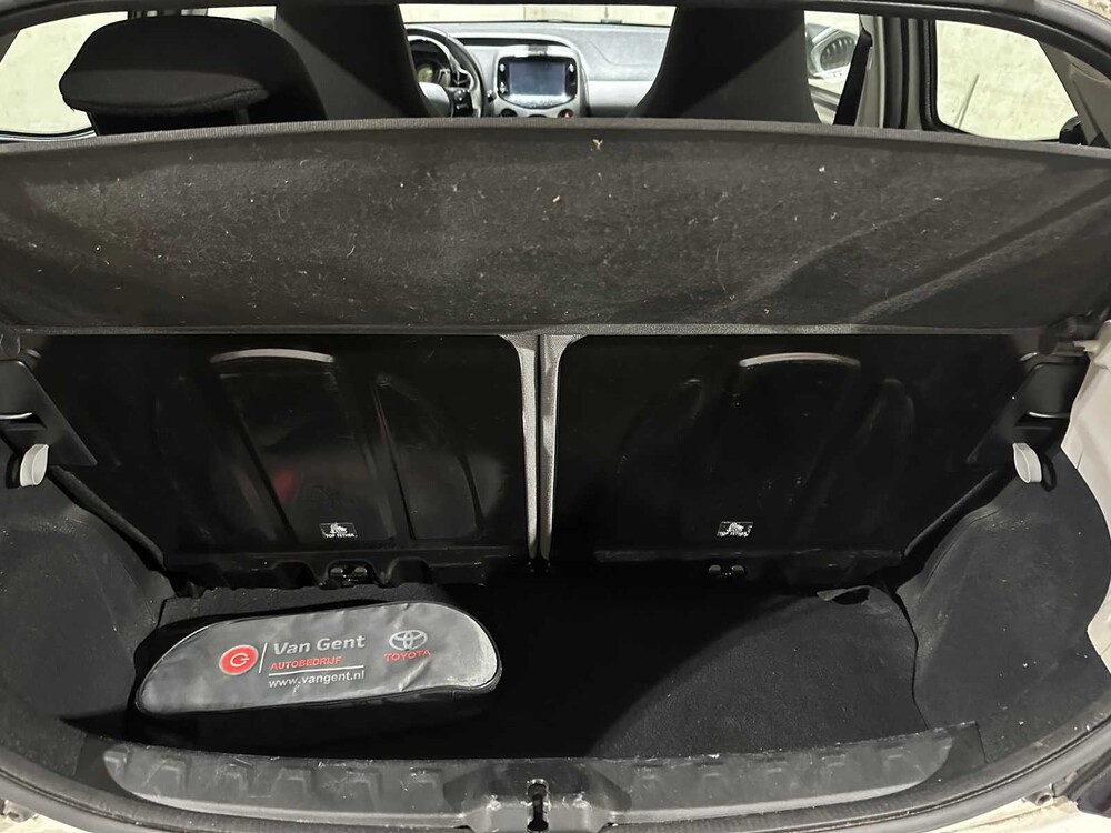 Toyota Aygo 1.0 VVT-i x-play 72hp 2020, J-855-XB