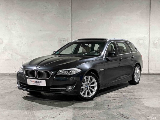 BMW 530d Touring Upgrade Edition 258pk 2013 5-serie, 60-ZLD-1