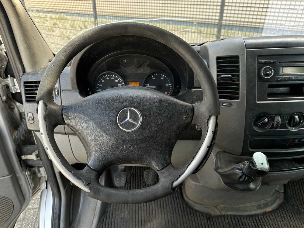 Mercedes-Benz Sprinter 313 2.2 CDI 366 DC 7-Sitzer 129PS 2010, 9-VKB-64 Nutzfahrzeug Koffer LKW