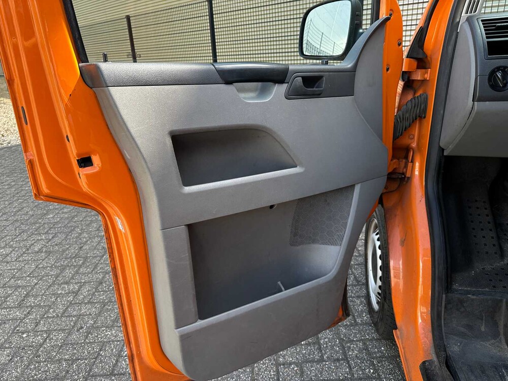 Volkswagen Transporter Kombi 1.9 TDI 340 Comf.l. 9 Plätze 86PS 2006, 69-TP-GN