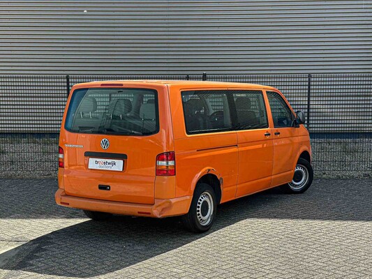 Volkswagen Transporter Kombi 1.9 TDI 340 Comf.l. 9-Persoons 86pk 2006, 69-TP-GN