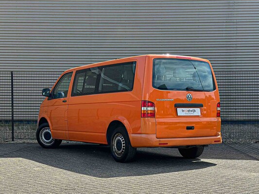 Volkswagen Transporter Kombi 1.9 TDI 340 Comf.l. 9-Persoons 86pk 2006, 69-TP-GN