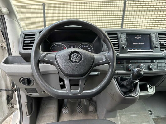 Volkswagen Crafter 35 2.0 TDI L4 177pk 2018, VNN-83-D Bedrijfswagen