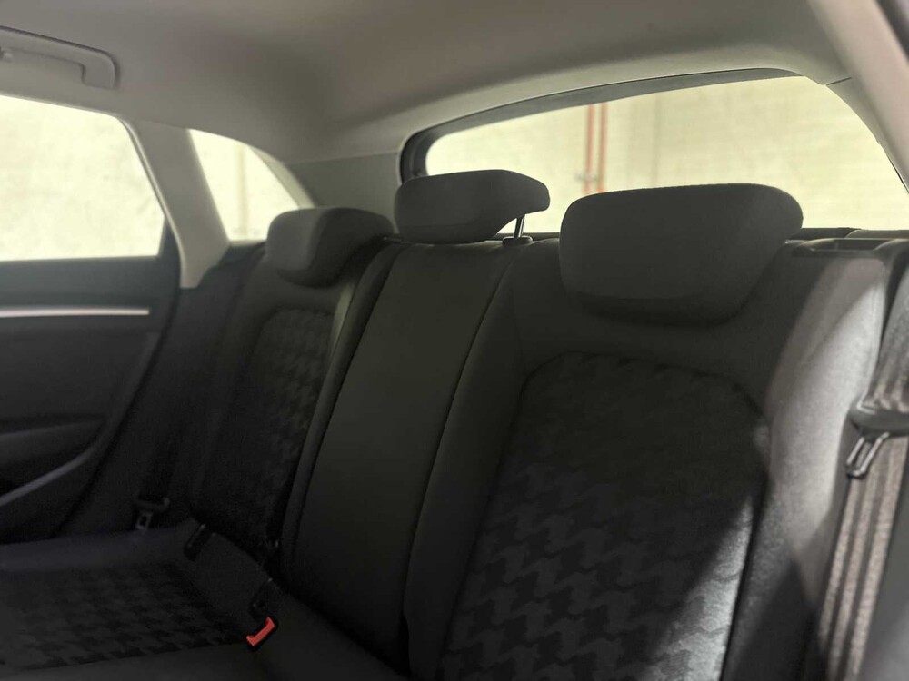 Audi A3 Sportback 1.4 e-tron Attraction 150PS 2015, HL-741-R