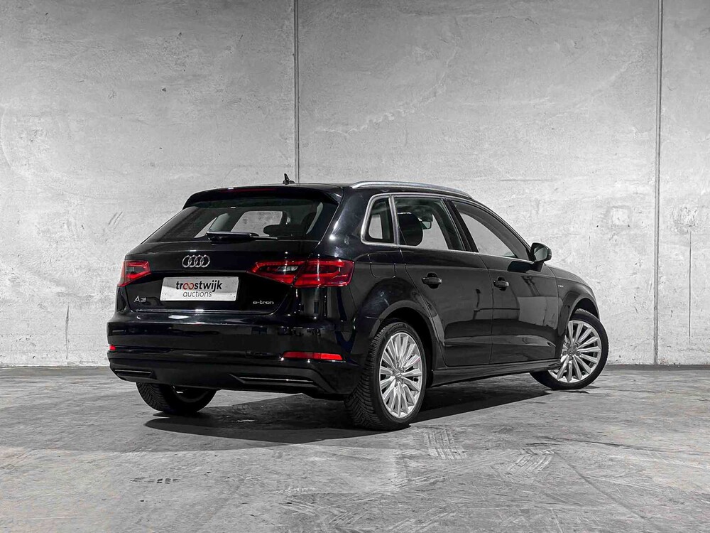 Audi A3 Sportback 1.4 e-tron Attraction 150PS 2015, HL-741-R
