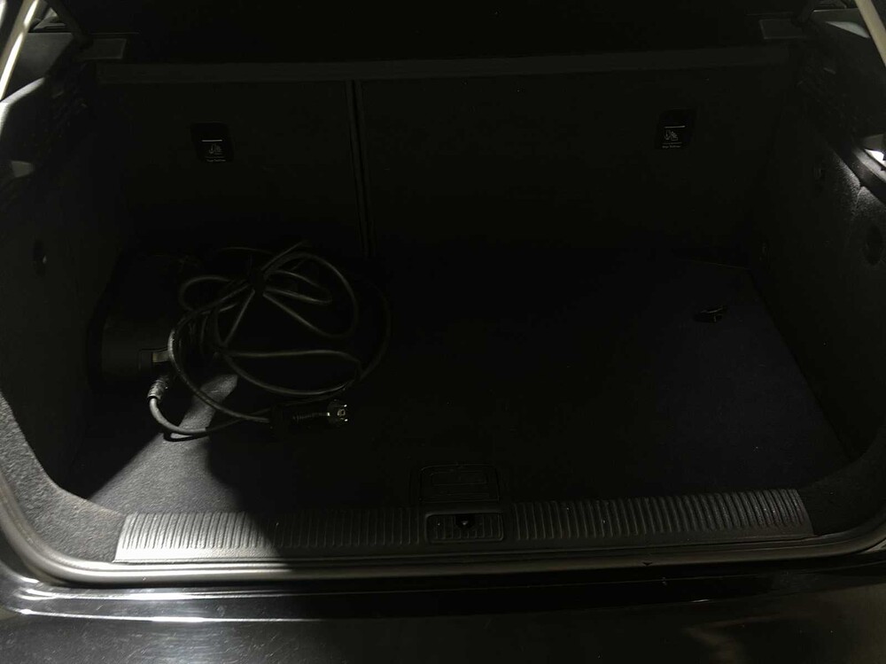 Audi A3 Sportback 1.4 e-tron Attraction 150PS 2015, HL-741-R