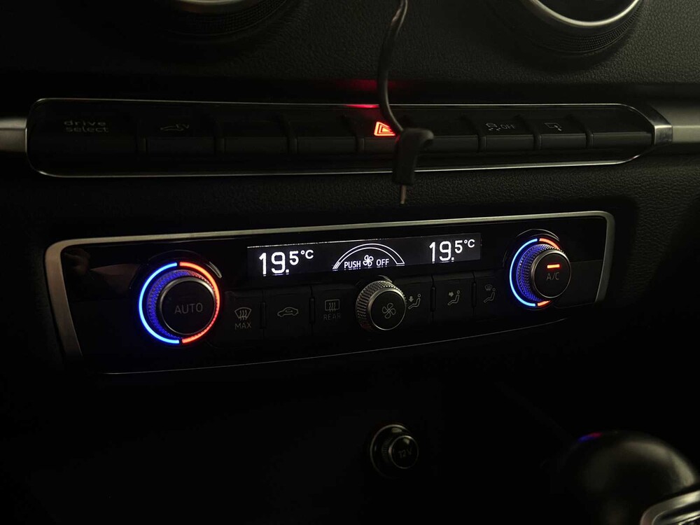 Audi A3 Sportback 1.4 e-tron Attraction 150PS 2015, HL-741-R