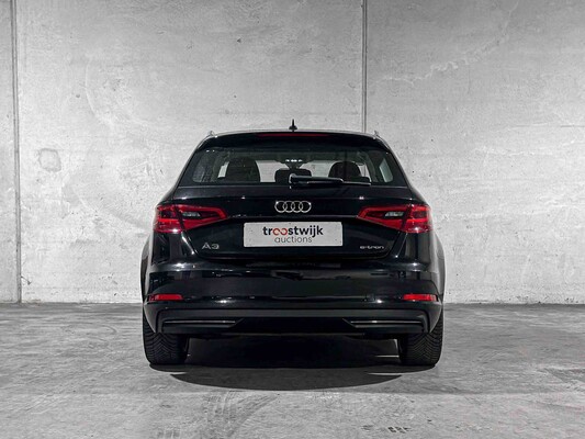 Audi A3 Sportback 1.4 e-tron Attraction 150PS 2015, HL-741-R
