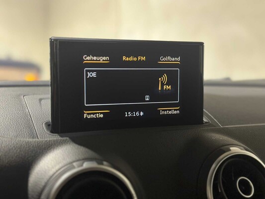 Audi A3 Sportback 1.4 e-tron Attraction 150PS 2015, HL-741-R