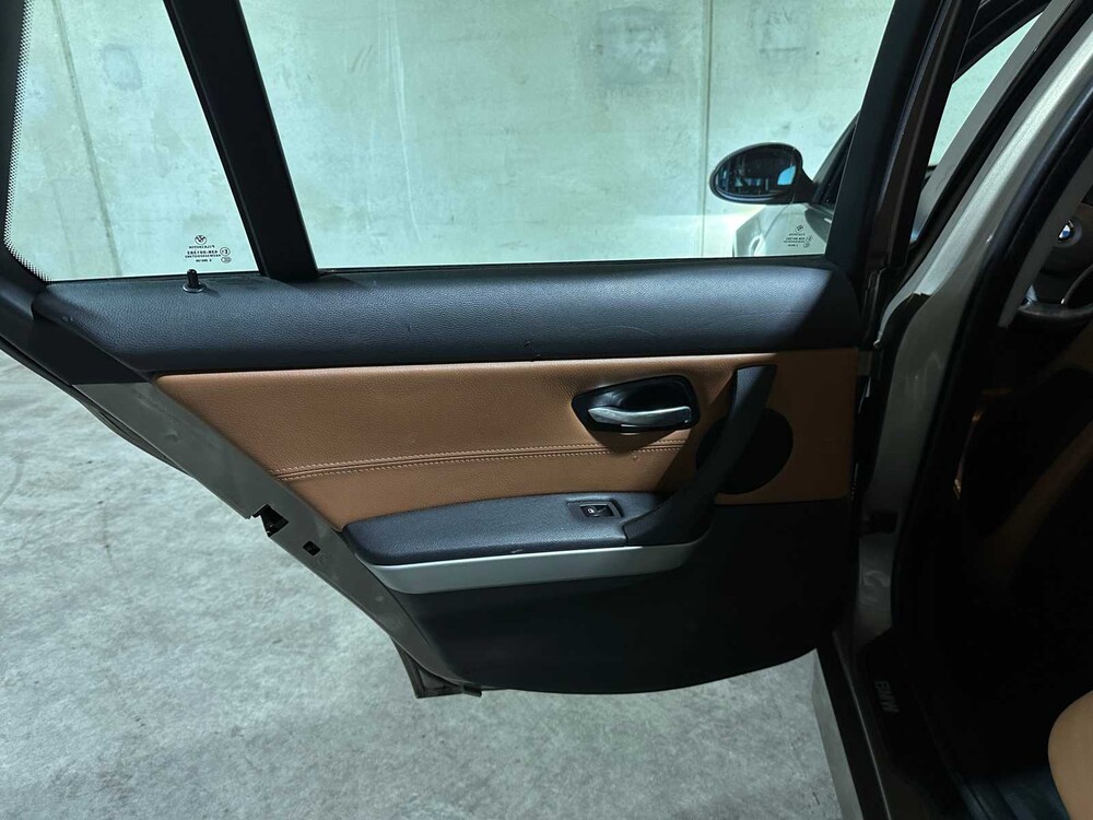 BMW 320i Touring High Executive 170PS 2008 3er, 56-GFT-7