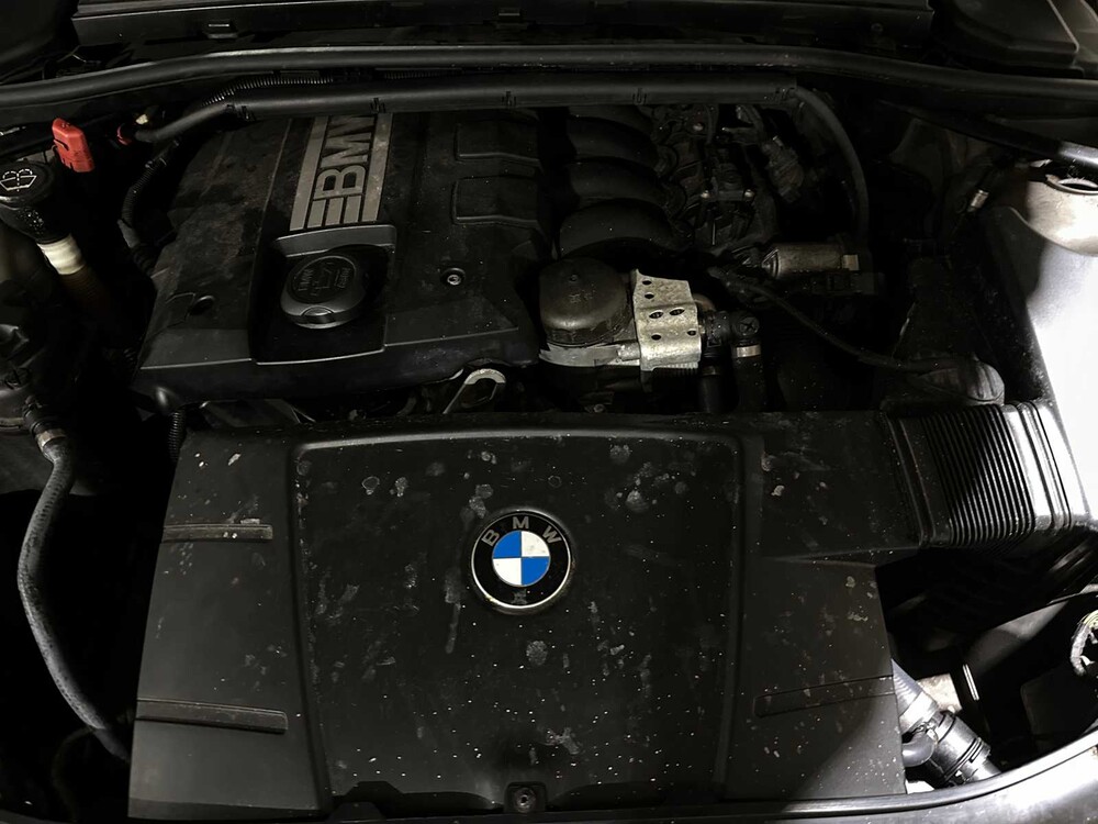 BMW 320i Touring High Executive 170PS 2008 3er, 56-GFT-7