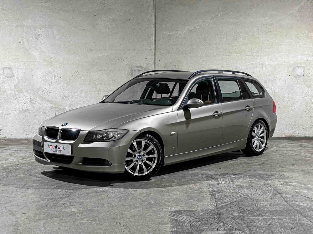 BMW 320i Touring High Executive 170PS 2008 3er, 56-GFT-7