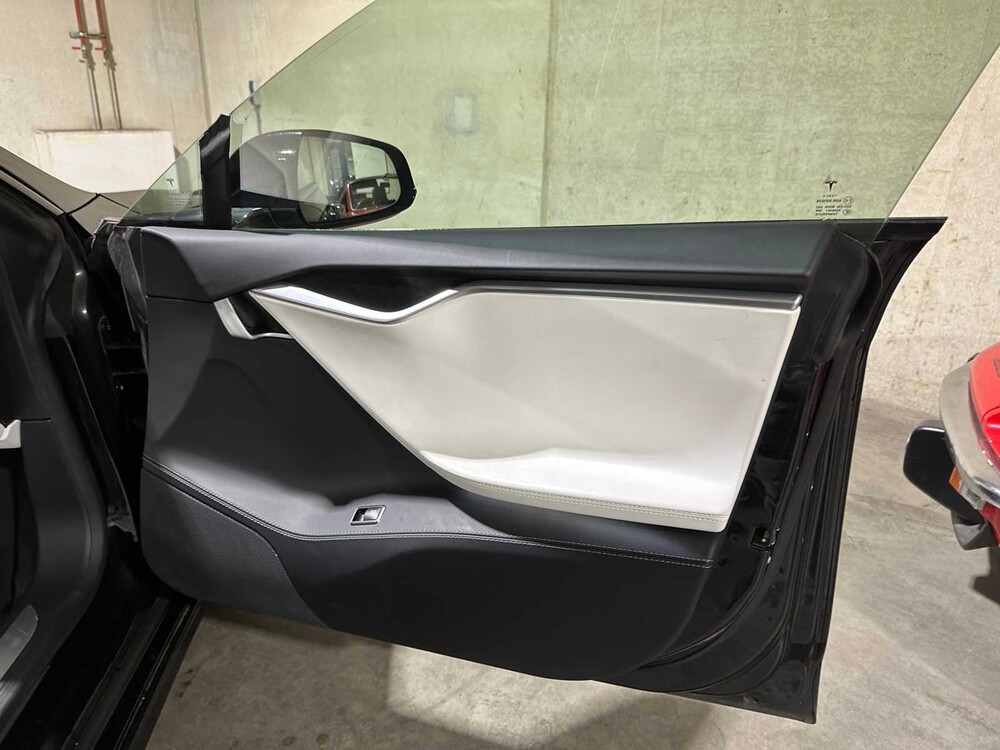 Tesla Model S 100D 417PS 2017 (Original-NL), RK-841-R