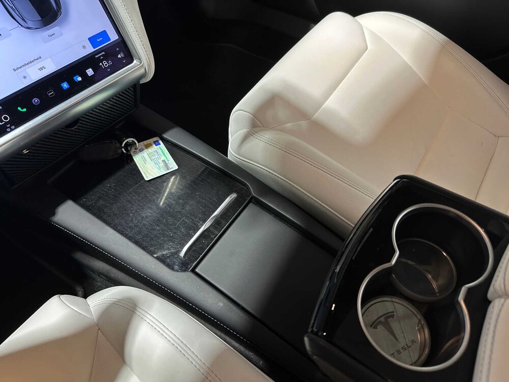 Tesla Model S 100D 417PS 2017 (Original-NL), RK-841-R