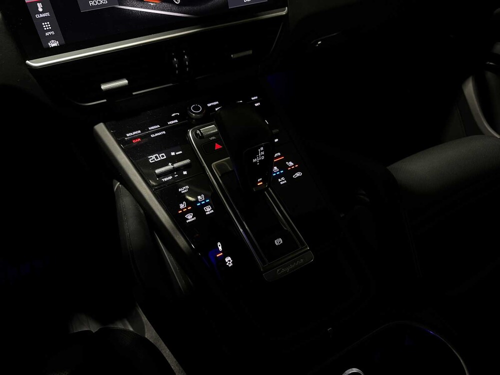 Porsche Cayenne Coupé 3.0 V6 Sport Chrono 340PS 2020, K-288-NG