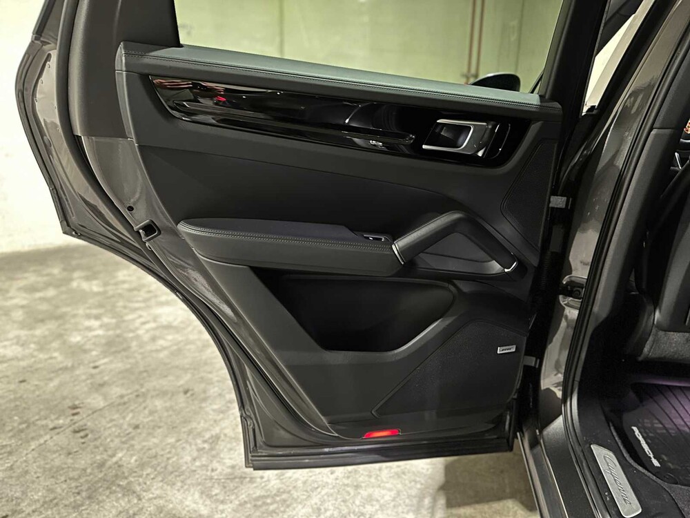 Porsche Cayenne Coupé 3.0 V6 Sport Chrono 340PS 2020, K-288-NG