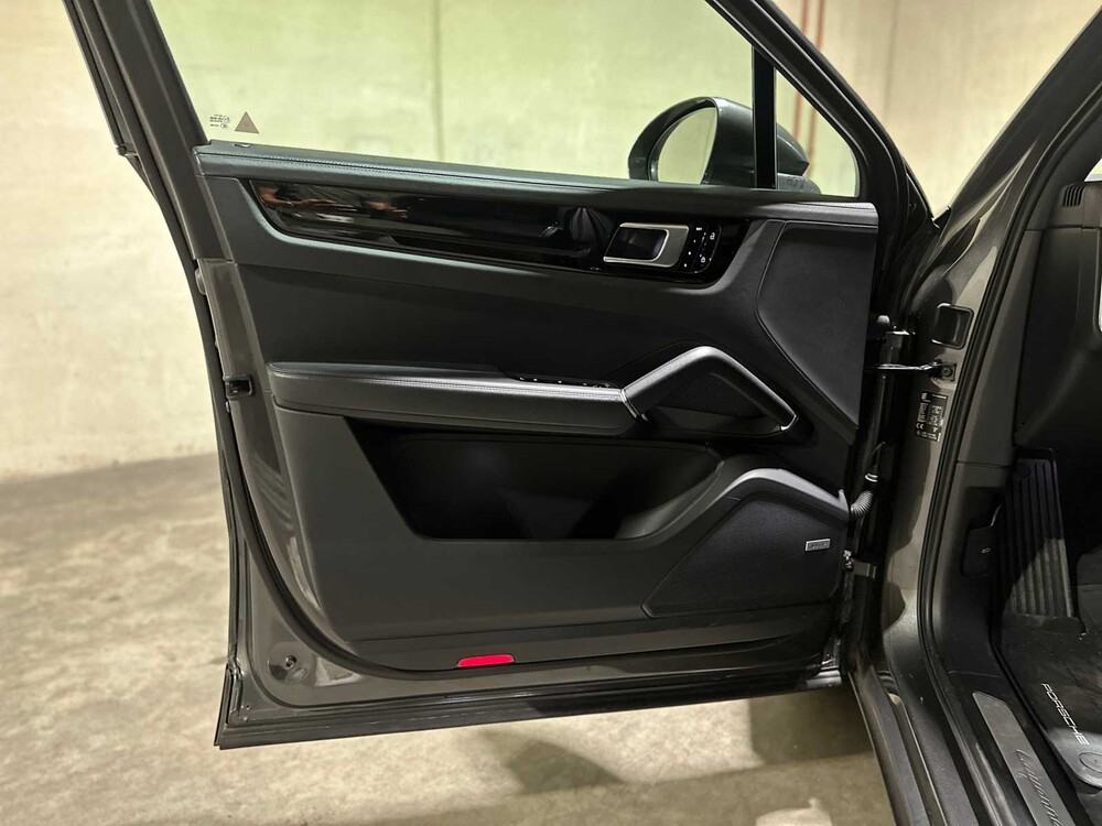 Porsche Cayenne Coupé 3.0 V6 Sport Chrono 340PS 2020, K-288-NG