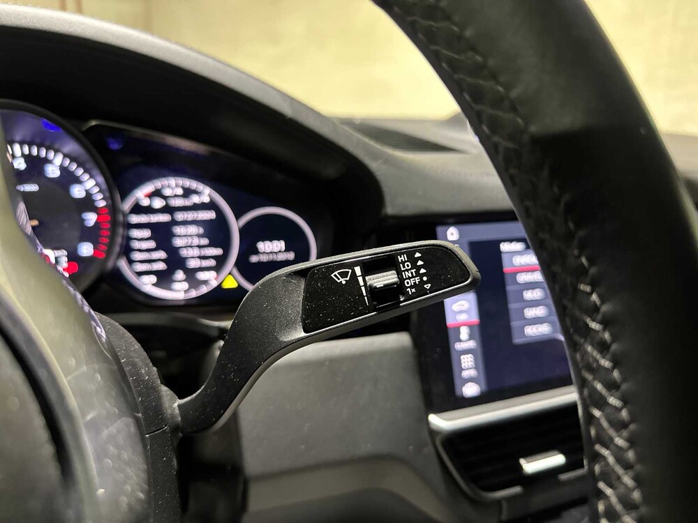 Porsche Cayenne Coupé 3.0 V6 Sport Chrono 340PS 2020, K-288-NG