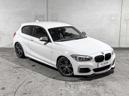 BMW M135i F21 M-Sport 326pk 2016 1-serie, T-503-NB