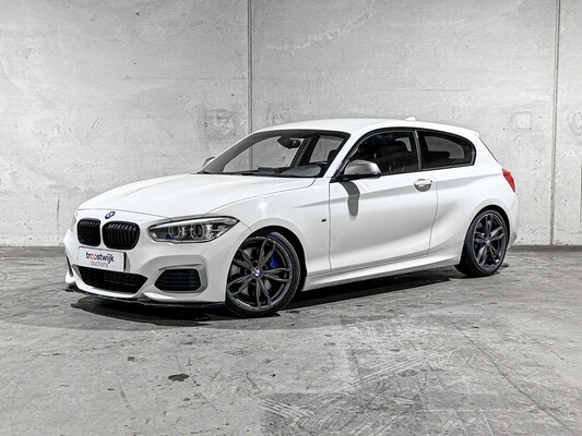 BMW M135i F21 M-Sport 326pk 2016 1-serie, T-503-NB