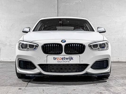 BMW M135i F21 M-Sport 326pk 2016 1-serie, T-503-NB