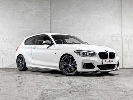 BMW M135i F21 M-Sport 326pk 2016 1-serie, T-503-NB