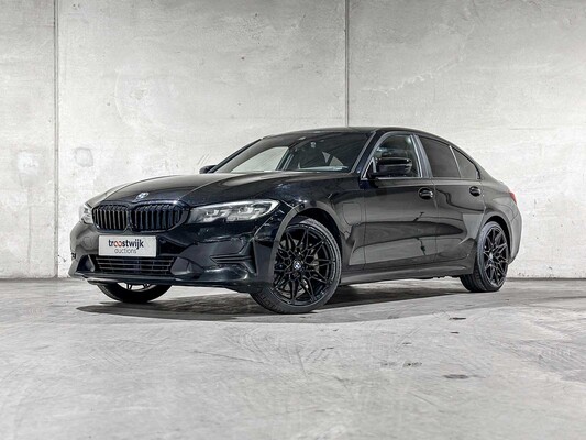 Luxury, sports and classic cars te Tiel