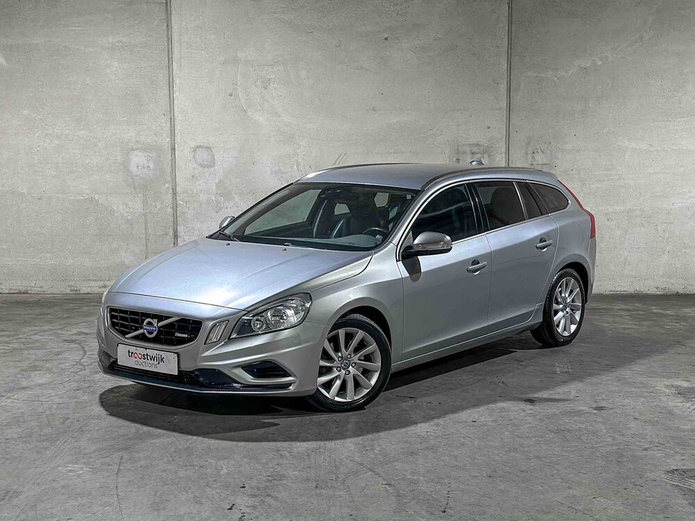 Volvo V60 1.6 T3 R-Design 150PS 2012 (Original-NL), 34-XLS-4
