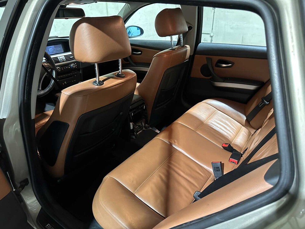 BMW 320i Touring High Executive 170PS 2008 3er, 56-GFT-7