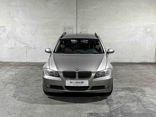 BMW 320i Touring High Executive 170pk 2008 3-serie, 56-GFT-7