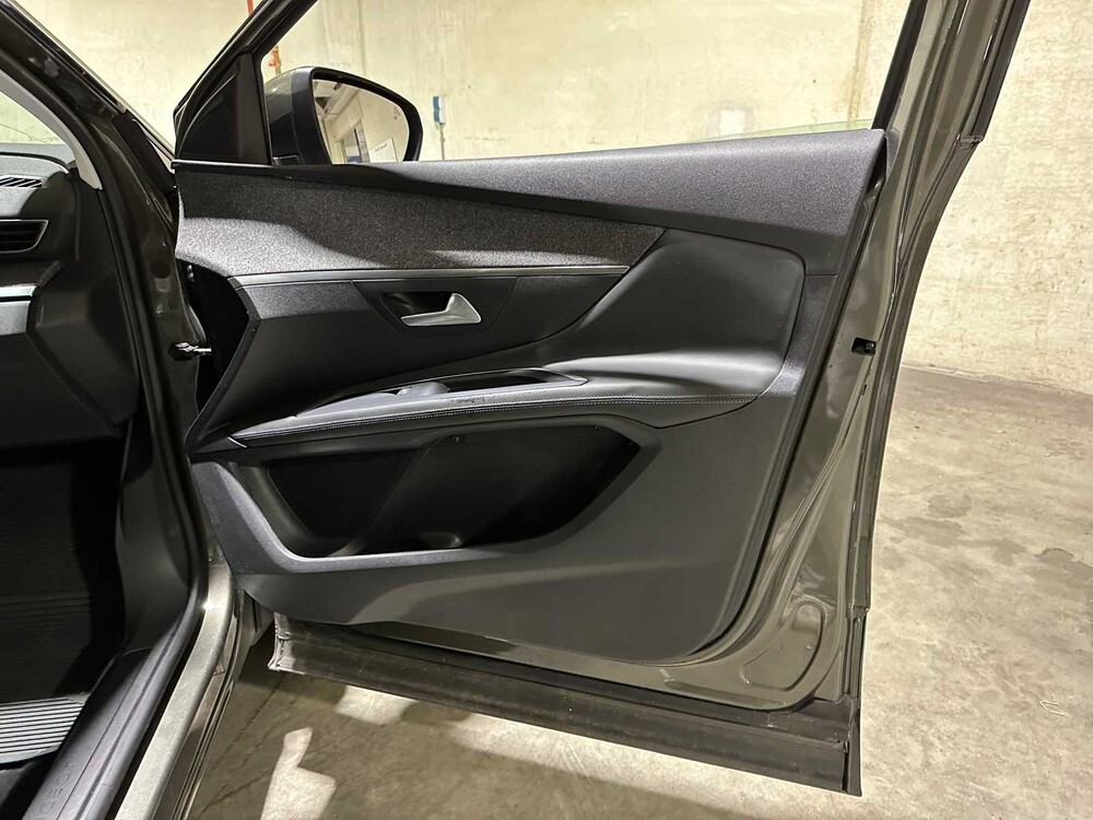 Peugeot 3008 1.2 PureTech Allure 131PS 2017, R-718-XL