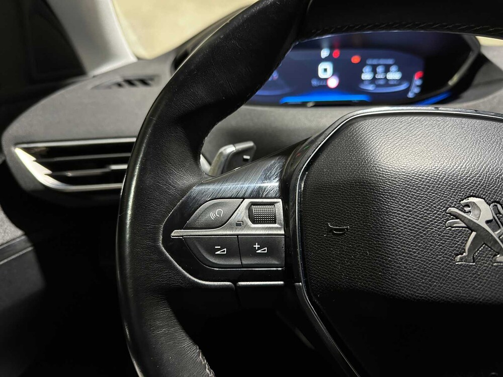 Peugeot 3008 1.2 PureTech Allure 131PS 2017, R-718-XL