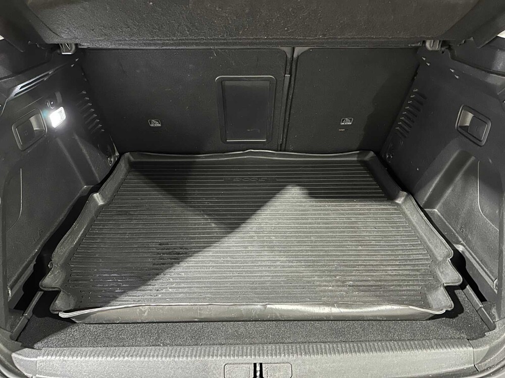 Peugeot 3008 1.2 PureTech Allure 131PS 2017, R-718-XL