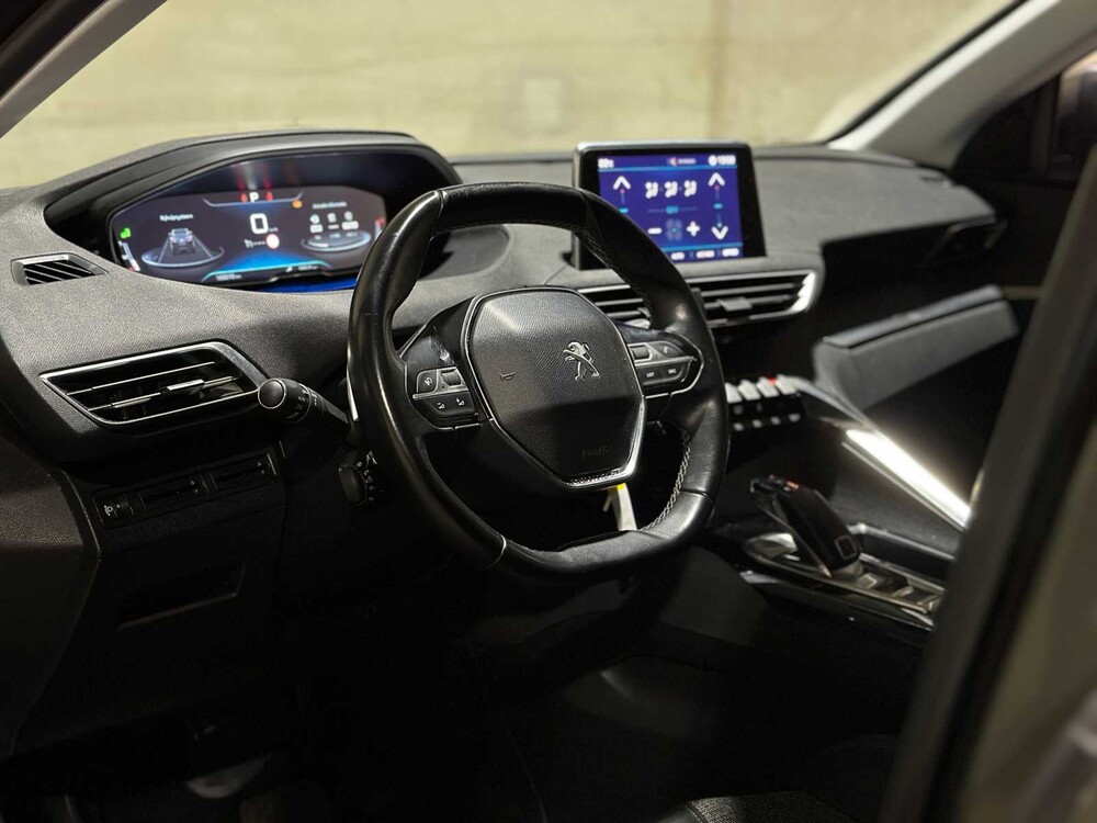 Peugeot 3008 1.2 PureTech Allure 131PS 2017, R-718-XL