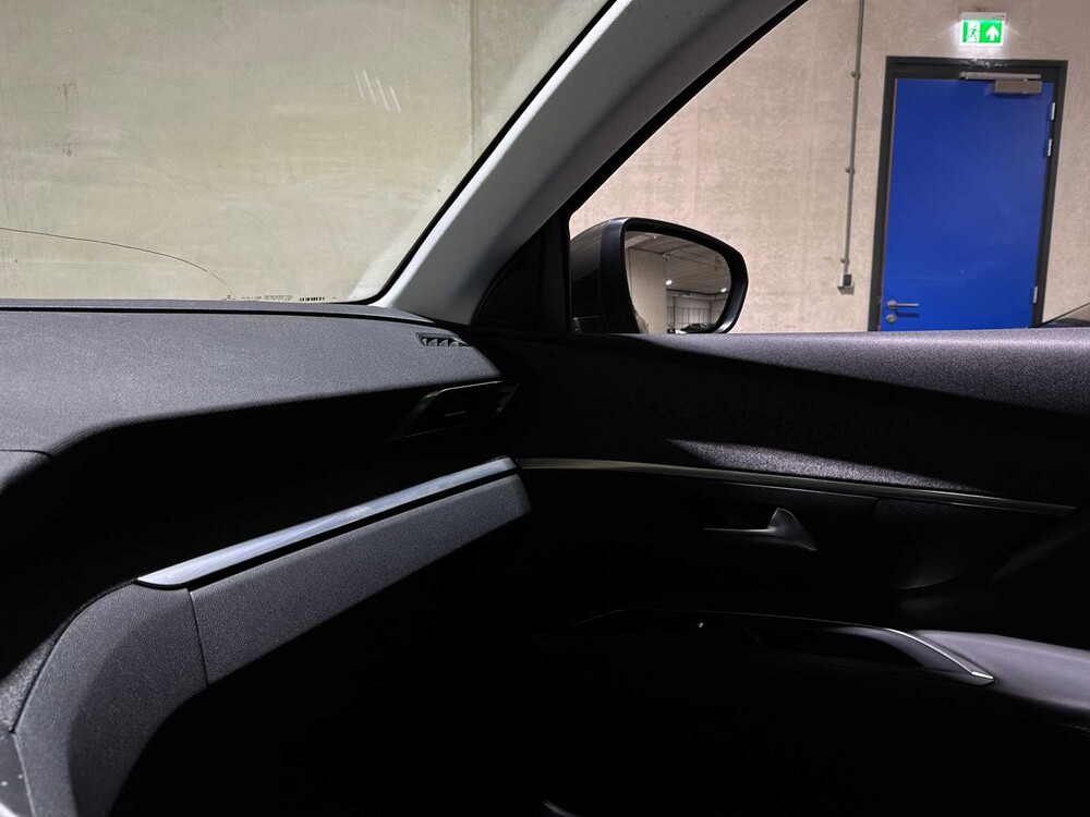 Peugeot 3008 1.2 PureTech Allure 131PS 2017, R-718-XL