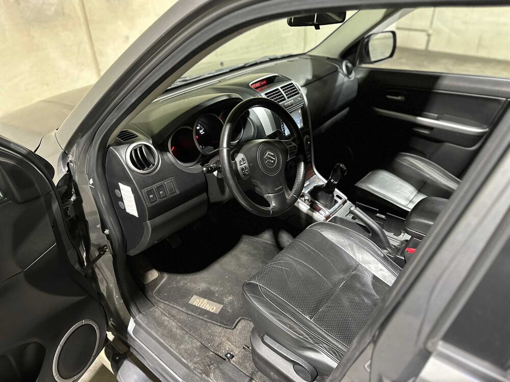 Suzuki Grand Vitara 1.9 High Executive 129PS 2007, 22-XN-RS