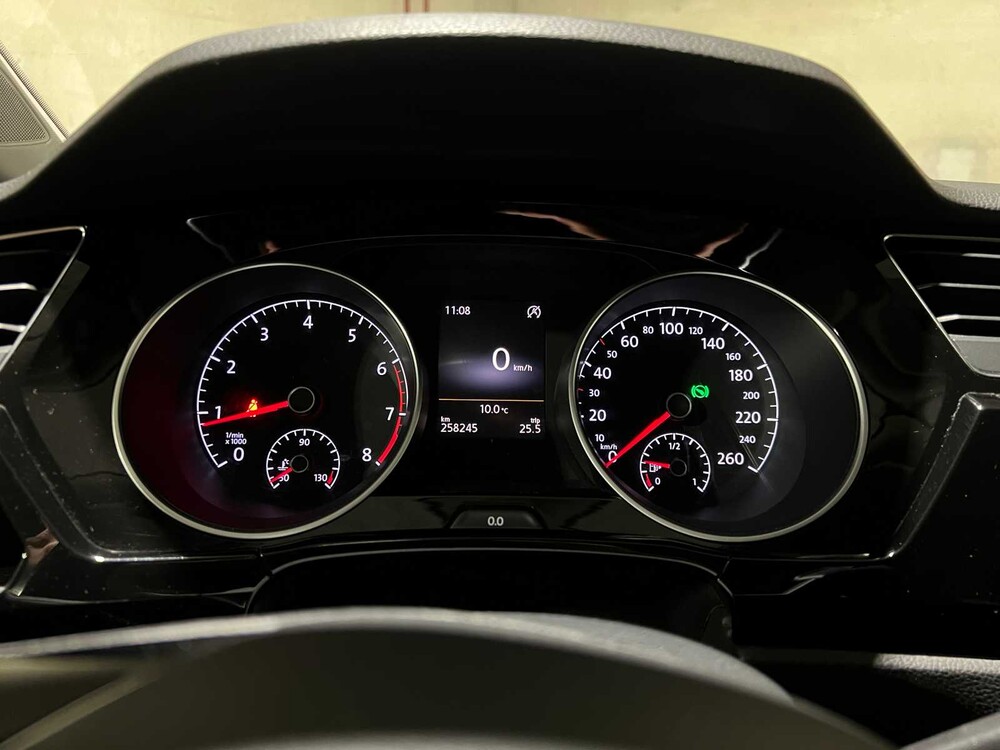 Volkswagen Touran 1.4 TSI Connected Series -Automatik- 150PS 2016, JS-249-R